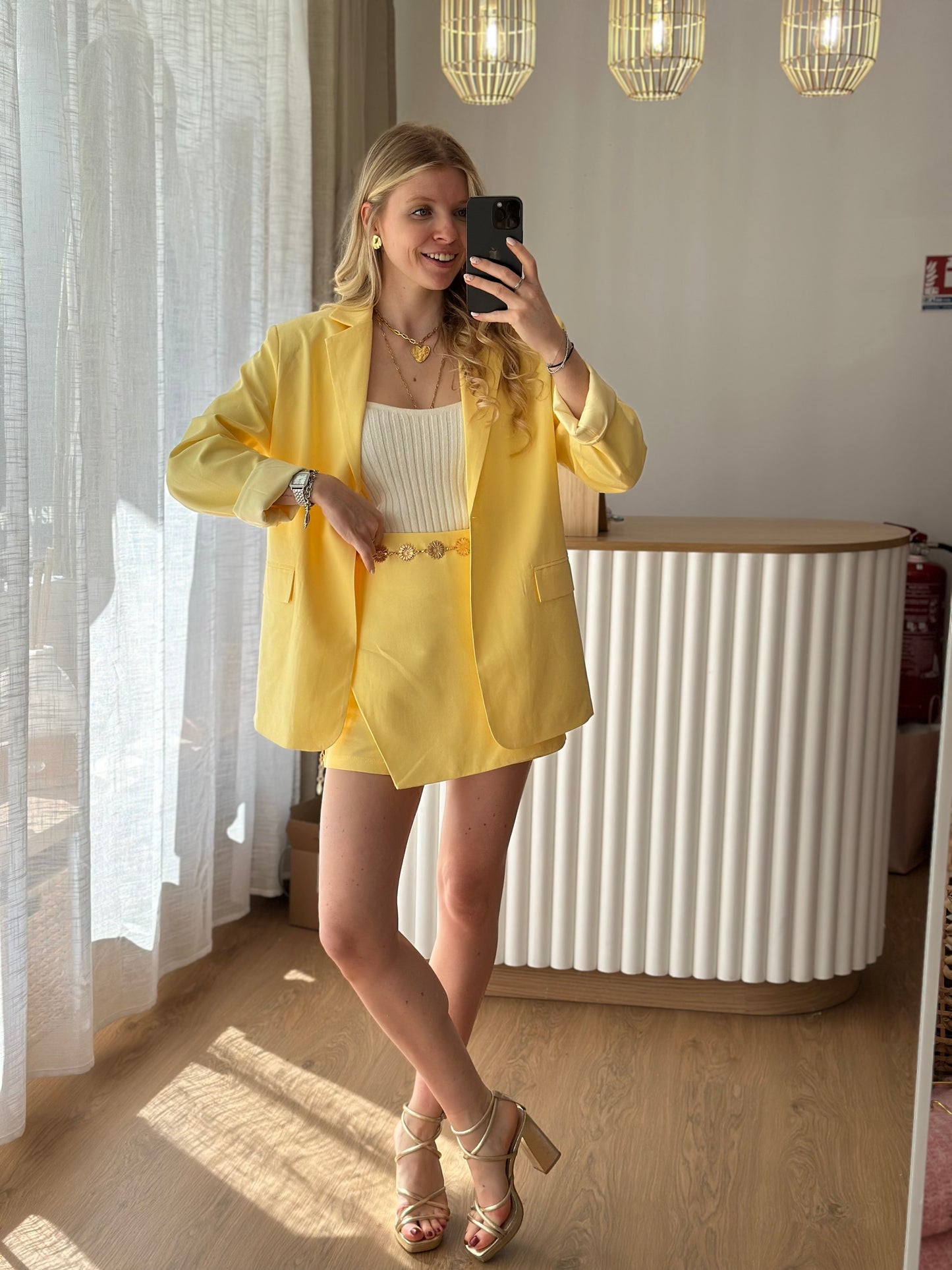 jupe short jaune
