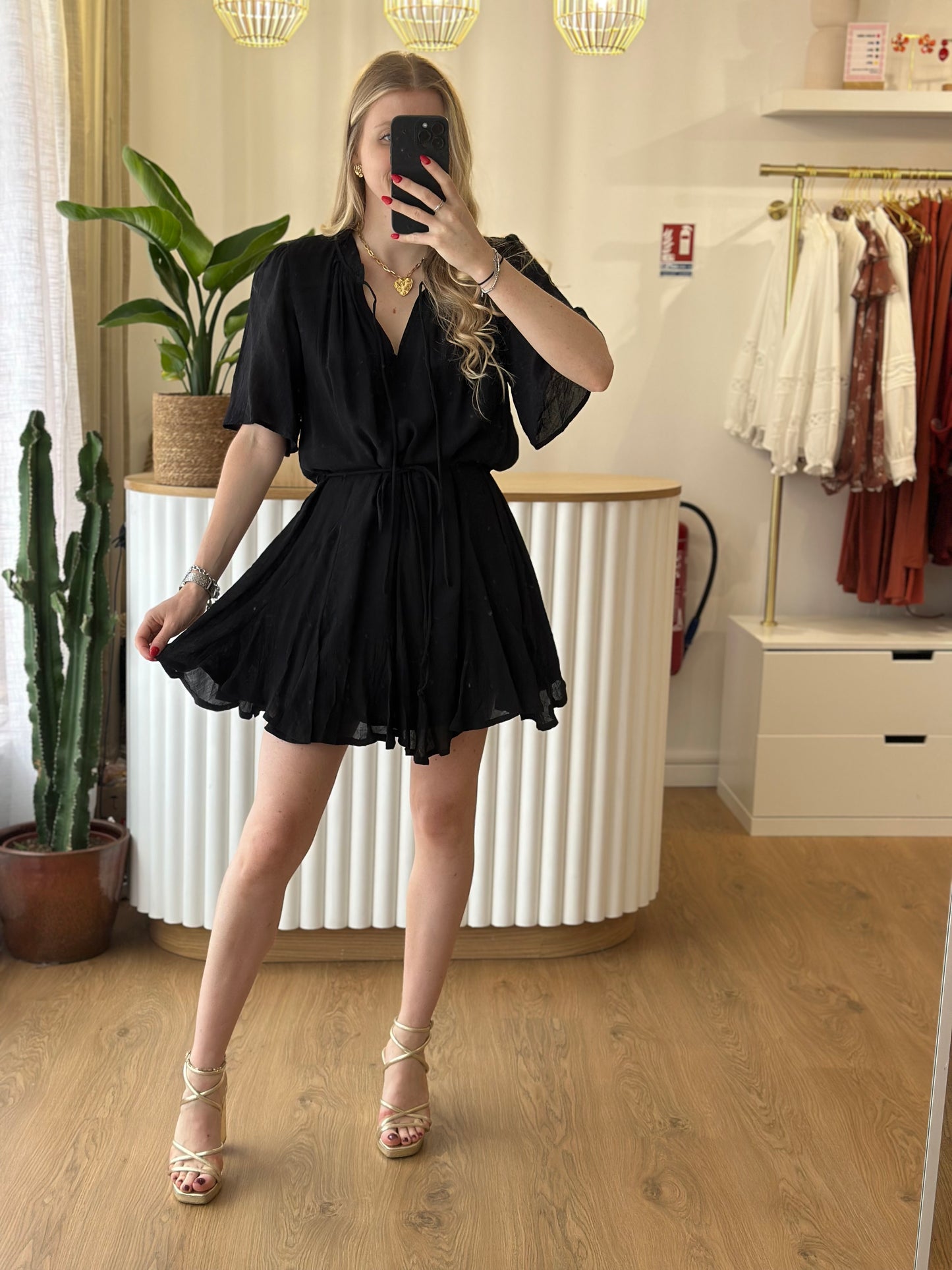 robe PETER