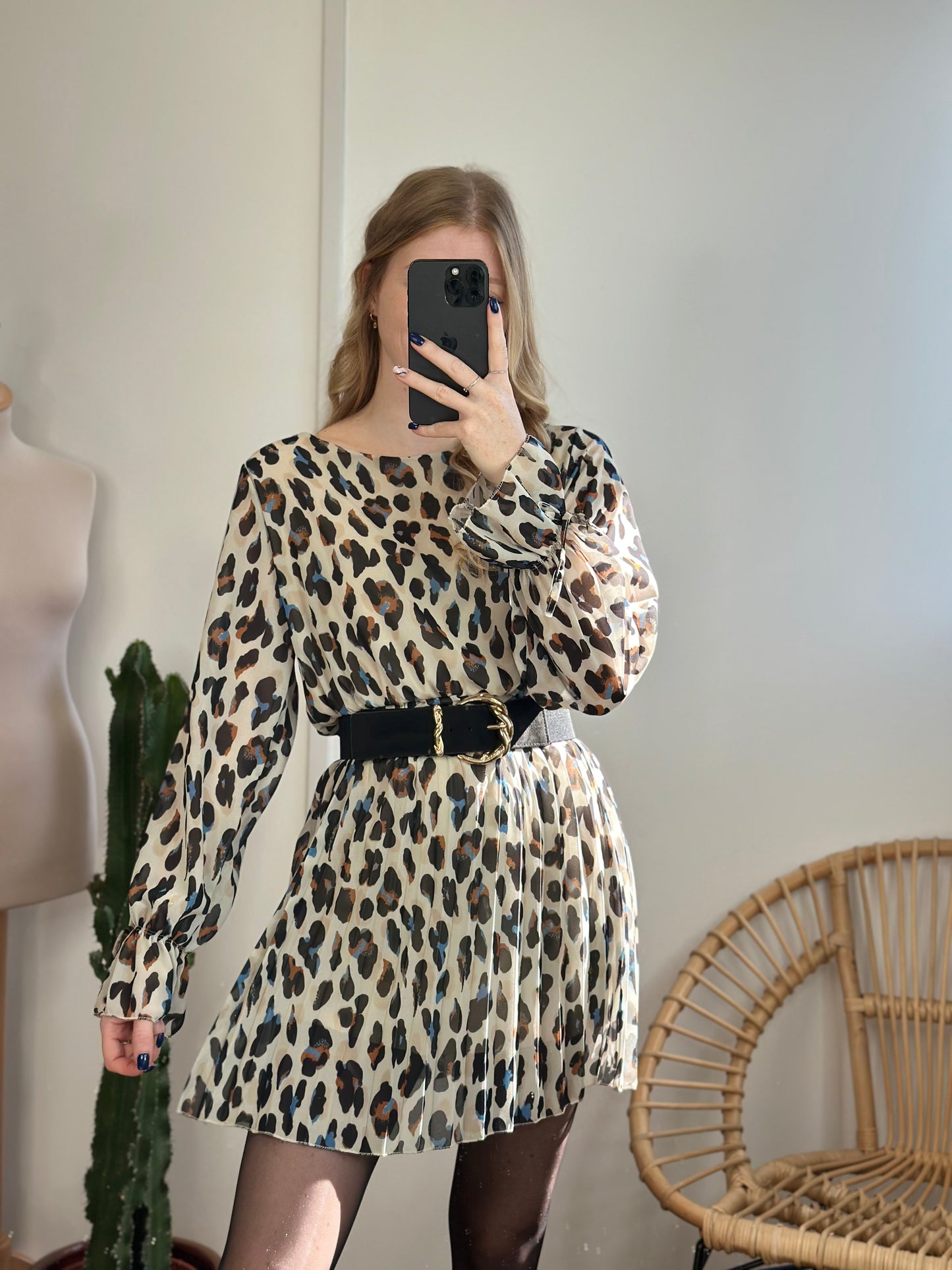 robe NIKKA