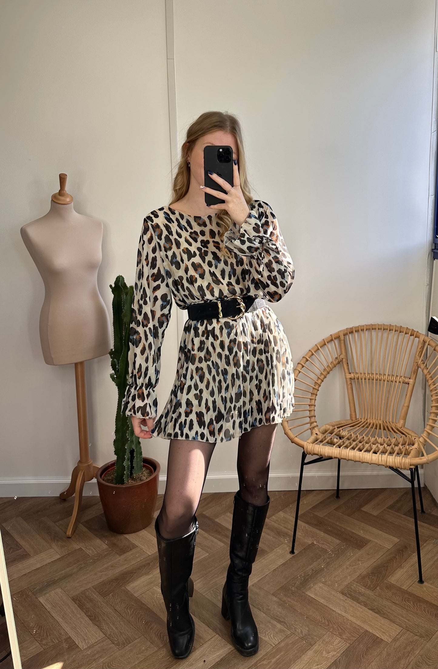 robe NIKKA
